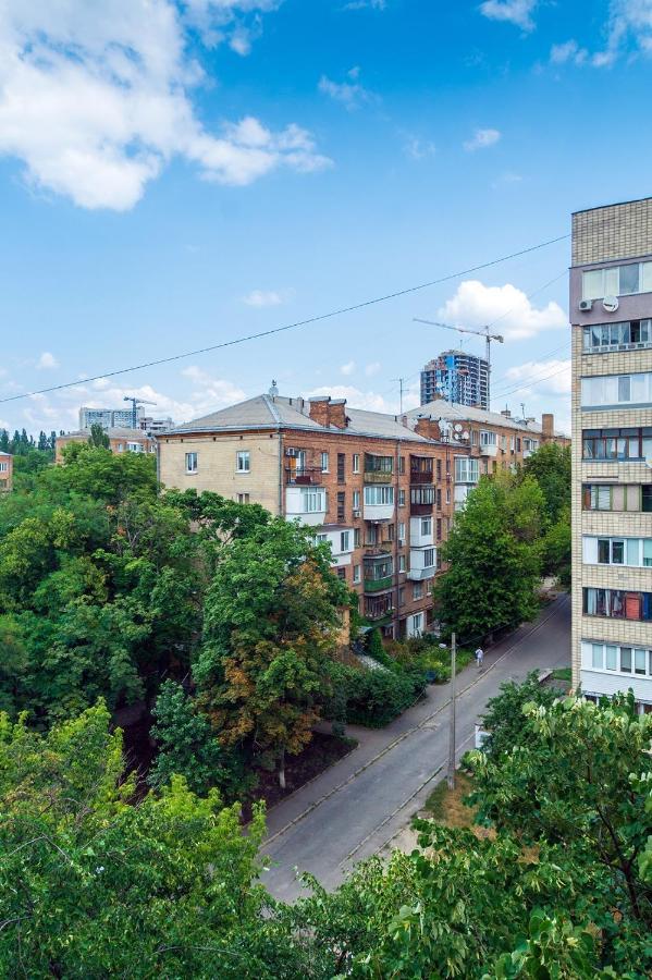 Квартира По Адресу Дружбы Народов 8А เคียฟ ภายนอก รูปภาพ